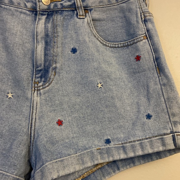 ⭐️ PacSun Embroidered Star Spangled detail High Rise  denim shorts size 30 - Picture 4 of 12